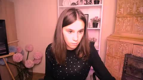 Snapshot of rosalais_ chatting on 07/10/26, 07:01 Rose online show from 07/10/26, 07:01