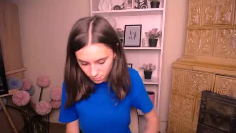 Snapshot of rosalais_ chatting on 07/18/26, 05:55 Rose online show from 07/18/26, 05:55
