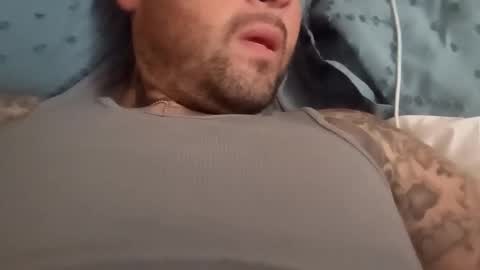 rosalesconstruction85 online show from 11/04/25, 02:21