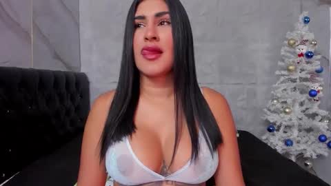 Snapshot of rosalia_04 chatting on 01/06/26, 07:28 ROSALIA insta rosalia 10hoot online show from 01/06/26, 07:28