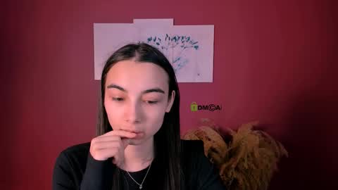 rosalie_shy online show from 12/01/25, 07:41