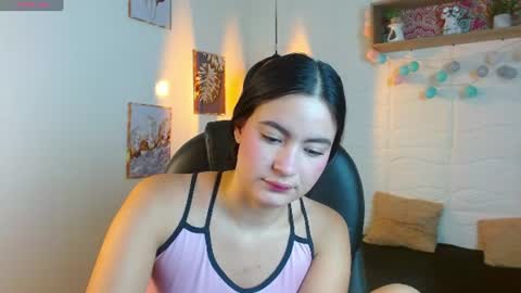 Snapshot of rosaliea chatting on 06/12/26, 05:17 R O S A L I A online show from 06/12/26, 05:17