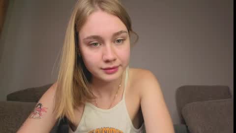 rosalina online show from 06/10/26, 05:18
