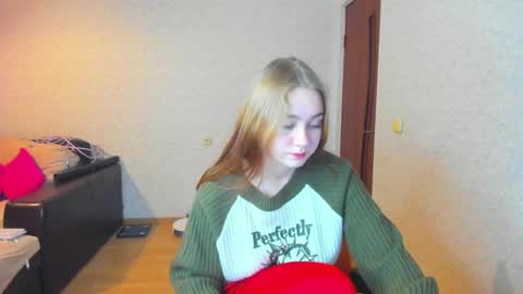 rosalina1690 online show from 12/08/24, 09:41