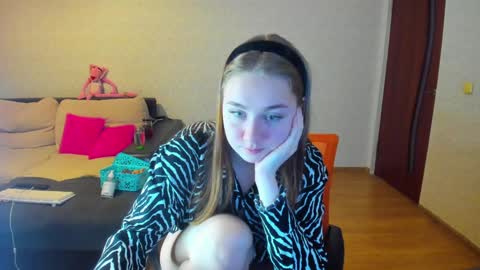 rosalina1690 online show from 01/28/25, 09:29