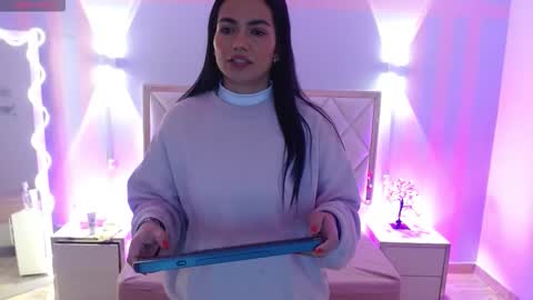 Snapshot of rosalind_tay chatting on 02/19/26, 11:06 ROSALIN online show from 02/19/26, 11:06