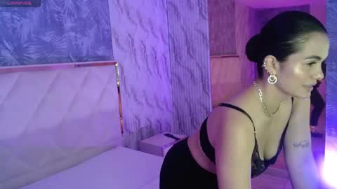 Snapshot of rosalind_tay chatting on 05/15/26, 03:02 ROSALIN online show from 05/15/26, 03:02