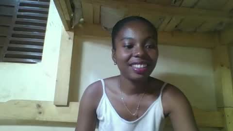 Snapshot of rosalinda933 chatting on 03/03/26, 06:03 Rosalinda online show from 03/03/26, 06:03