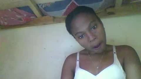 Snapshot of rosalinda933 chatting on 03/11/26, 01:55 Rosalinda online show from 03/11/26, 01:55