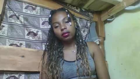Snapshot of rosalinda933 chatting on 04/10/26, 05:39 Rosalinda online show from 04/10/26, 05:39