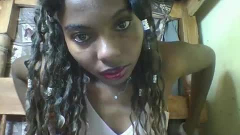 Snapshot of rosalinda933 chatting on 04/11/26, 05:45 Rosalinda online show from 04/11/26, 05:45