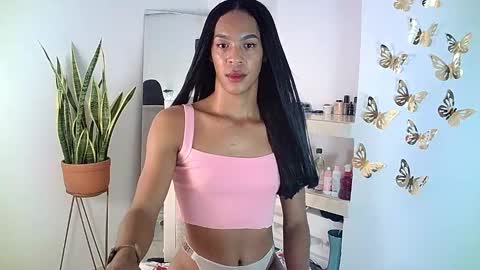Rosalinda online show from 02/25/25, 01:52