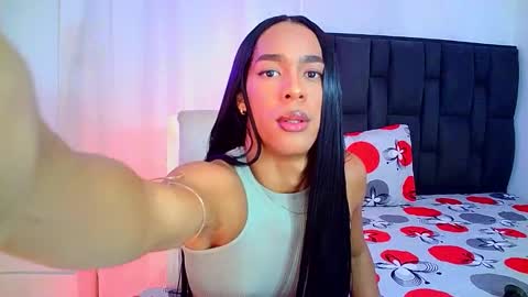 Snapshot of rosalindasexy chatting on 01/17/26, 01:10 Rosalinda online show from 01/17/26, 01:10