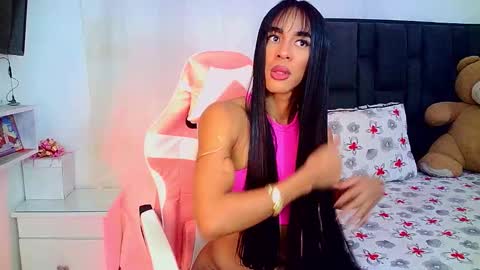 Snapshot of rosalindasexy chatting on 03/16/26, 05:44 Rosalinda online show from 03/16/26, 05:44