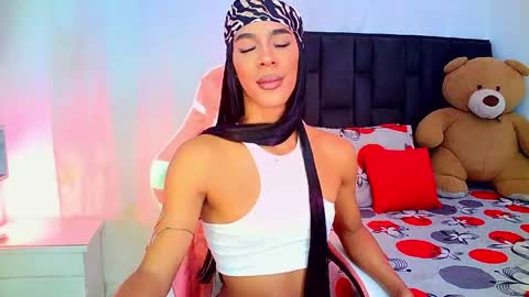 Snapshot of rosalindasexy chatting on 04/04/26, 07:17 Rosalinda online show from 04/04/26, 07:17