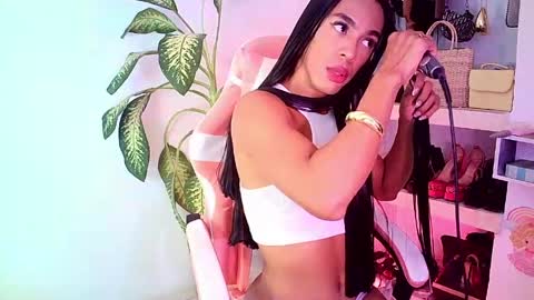 Snapshot of rosalindasexy chatting on 05/04/26, 05:36 Rosalinda online show from 05/04/26, 05:36