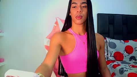 Snapshot of rosalindasexy chatting on 06/10/26, 02:23 Rosalinda online show from 06/10/26, 02:23