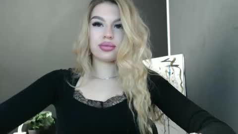 Snapshot of rosaline_ly chatting on 03/08/26, 11:58 Rosalina online show from 03/08/26, 11:58