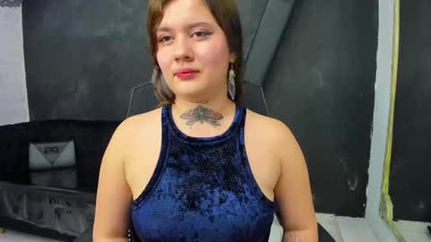 Snapshot of rosalinegrey chatting on 10/16/25, 05:08 Rosaline Grey online show from 10/16/25, 05:08