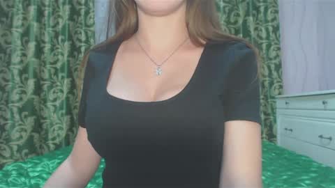 Snapshot of rosalniils chatting on 02/16/25, 05:37 RosalNiils online show from 02/16/25, 05:37