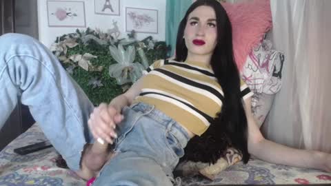 daniela garcia online show from 12/10/24, 01:44