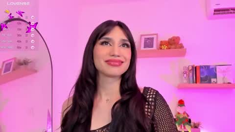 Snapshot of rose__saenz chatting on 12/11/24, 01:05 Rose Saenz online show from 12/11/24, 01:05