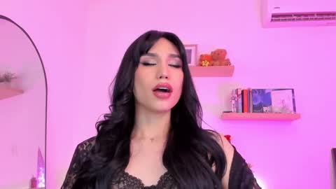 Snapshot of rose__saenz chatting on 12/15/24, 04:15 Rose Saenz online show from 12/15/24, 04:15