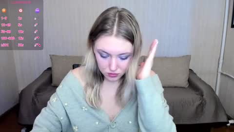 Snapshot of rose_brooks chatting on 01/24/25, 08:11 Rose but u can call me princess online show from 01/24/25, 08:11