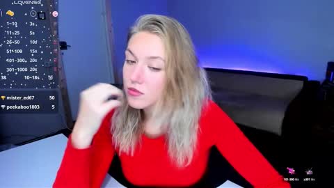 Snapshot of rose_brooks chatting on 10/03/25, 09:12 Rose but u can call me princess online show from 10/03/25, 09:12