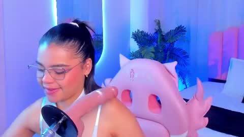 rose_jener06 online show from 06/20/26, 12:14