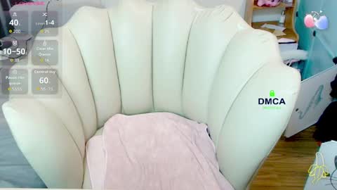 Snapshot of rose_rosemary chatting on 04/23/26, 01:29 Rose online show from 04/23/26, 01:29