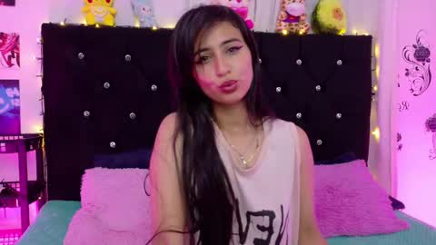 Rose online show from 09/15/25, 03:28