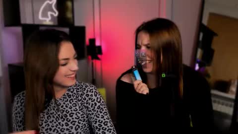 rose online show from 10/21/25, 07:14