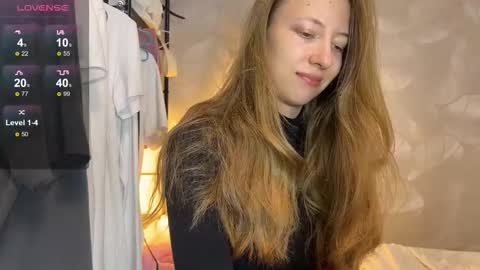 rose_sunny online show from 09/13/25, 08:58