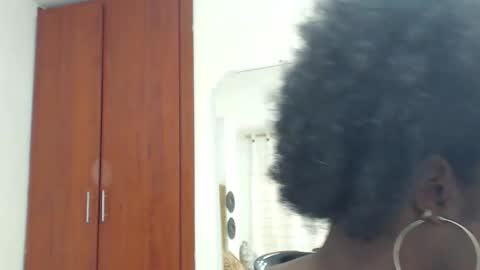 Snapshot of rose_valentiine chatting on 03/16/26, 01:04 rose_valentiine online show from 03/16/26, 01:04