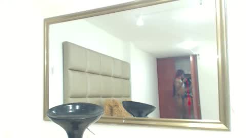 Snapshot of rose_valentiine chatting on 04/25/26, 12:52 rose_valentiine online show from 04/25/26, 12:52
