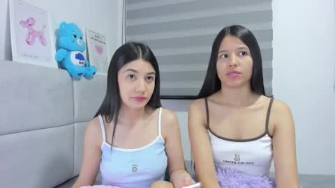 Rose y Miah online show from 10/26/25, 03:45