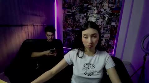 Snapshot of roseandviktor23 chatting on 09/30/25, 04:28 Rose Sins and Don Viktor online show from 09/30/25, 04:28