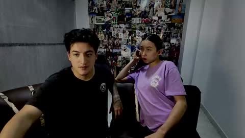 Snapshot of roseandviktor23 chatting on 10/18/25, 03:09 Rose Sins and Don Viktor online show from 10/18/25, 03:09