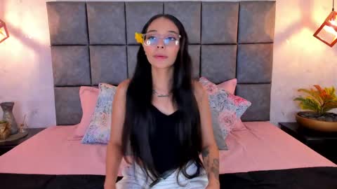 roseaurora online show from 06/07/26, 10:41