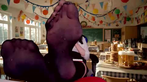 Snapshot of roseblooom chatting on 10/03/25, 04:48 Rosebloom online show from 10/03/25, 04:48