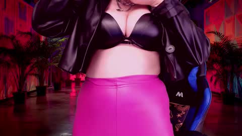 Snapshot of roseblooom chatting on 10/11/25, 04:27 Rosebloom online show from 10/11/25, 04:27