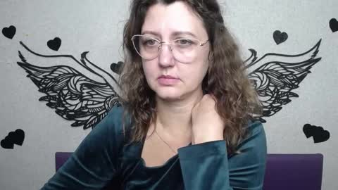 RoseHille online show from 11/27/25, 03:36