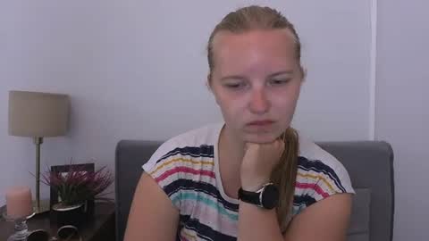 Snapshot of rosehypnotic chatting on 07/01/26, 07:32 Rose online show from 07/01/26, 07:32