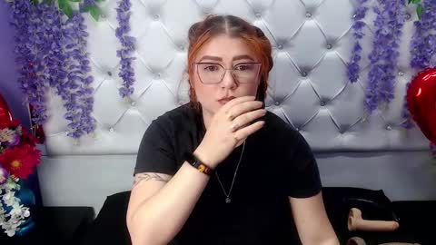 Snapshot of roselyn_arnold chatting on 03/12/25, 07:49 Julieta online show from 03/12/25, 07:49