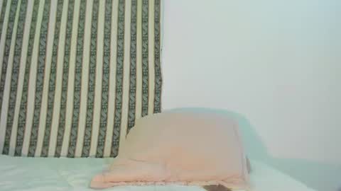 roselyn online show from 06/29/26, 10:15