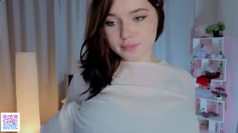 Graise online show from 10/22/25, 05:45