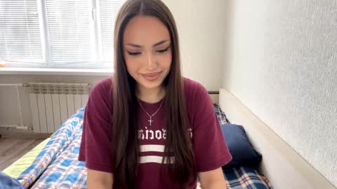 Mimi online show from 09/24/25, 11:24