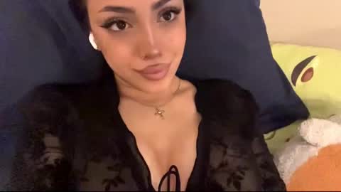 Mimi online show from 12/05/25, 03:09