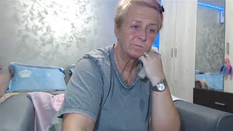 Snapshot of roses_and_lillies chatting on 01/04/25, 07:34 Lovepinklilly online show from 01/04/25, 07:34
